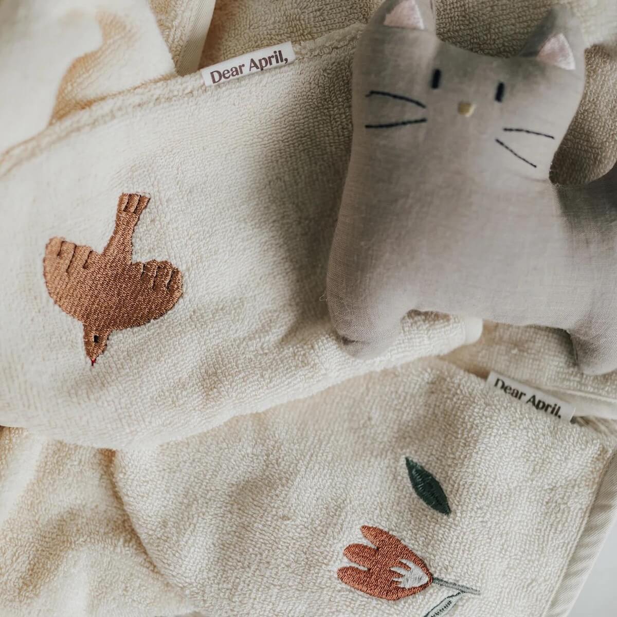 2 Waschhandschuhe 15x22cm PAW gestickt Terry Liebe April Harmonie