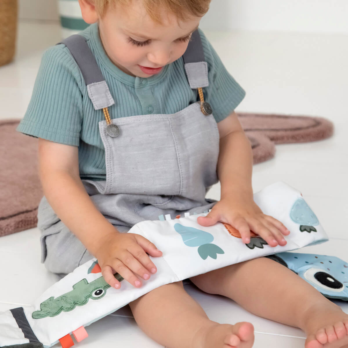 Aufklappbares Softbuch- Croco Done by Deer