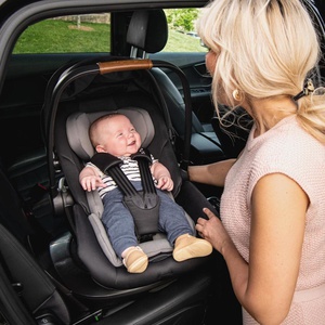 Autositz ARRA NEXT Nuna caviar