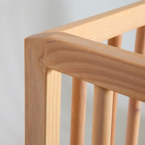 Babybett KERA in Buche mit Aufsatz Straight-Sockelfuß Curve