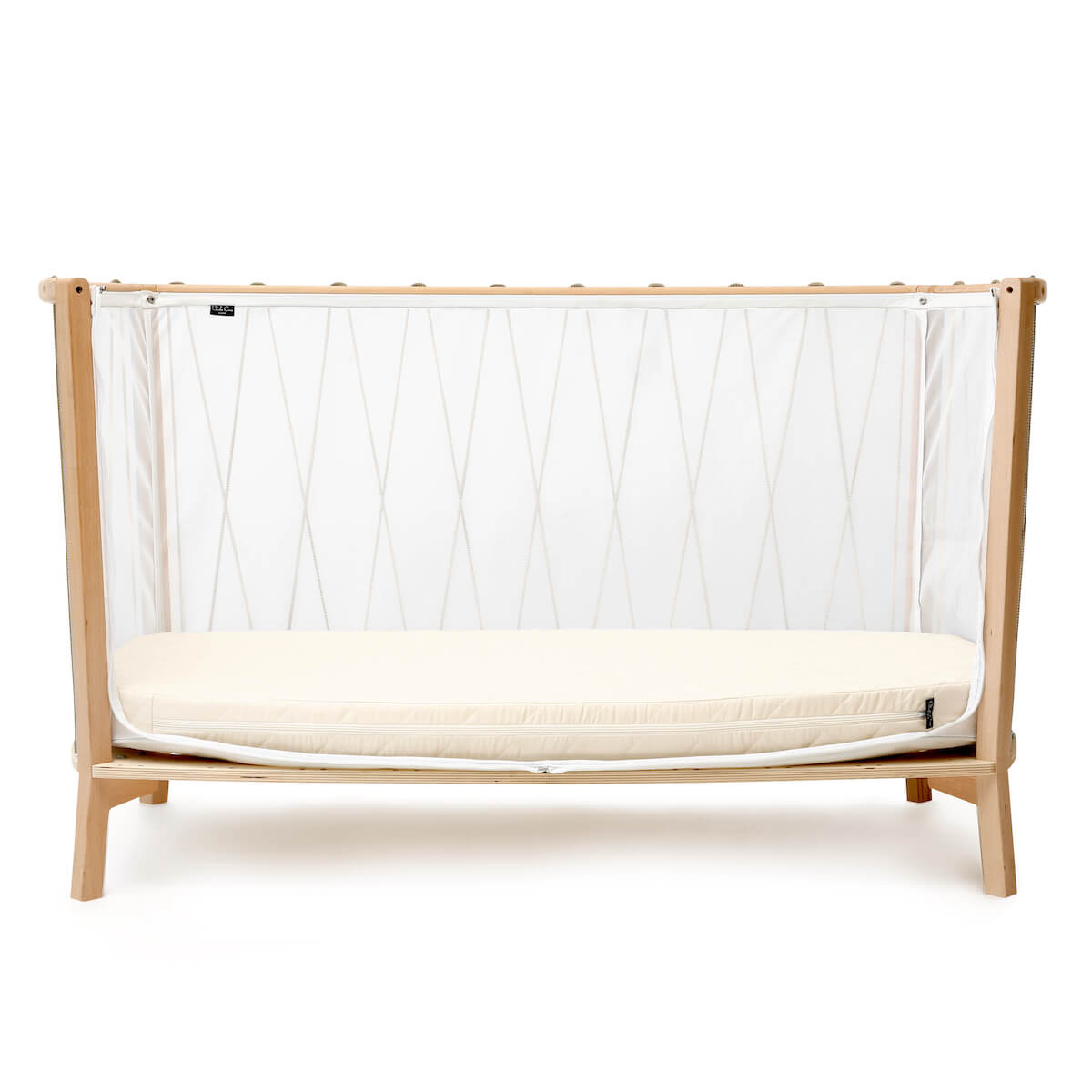 Babybett KIMI Kordel Hazelnut Charlie Crane