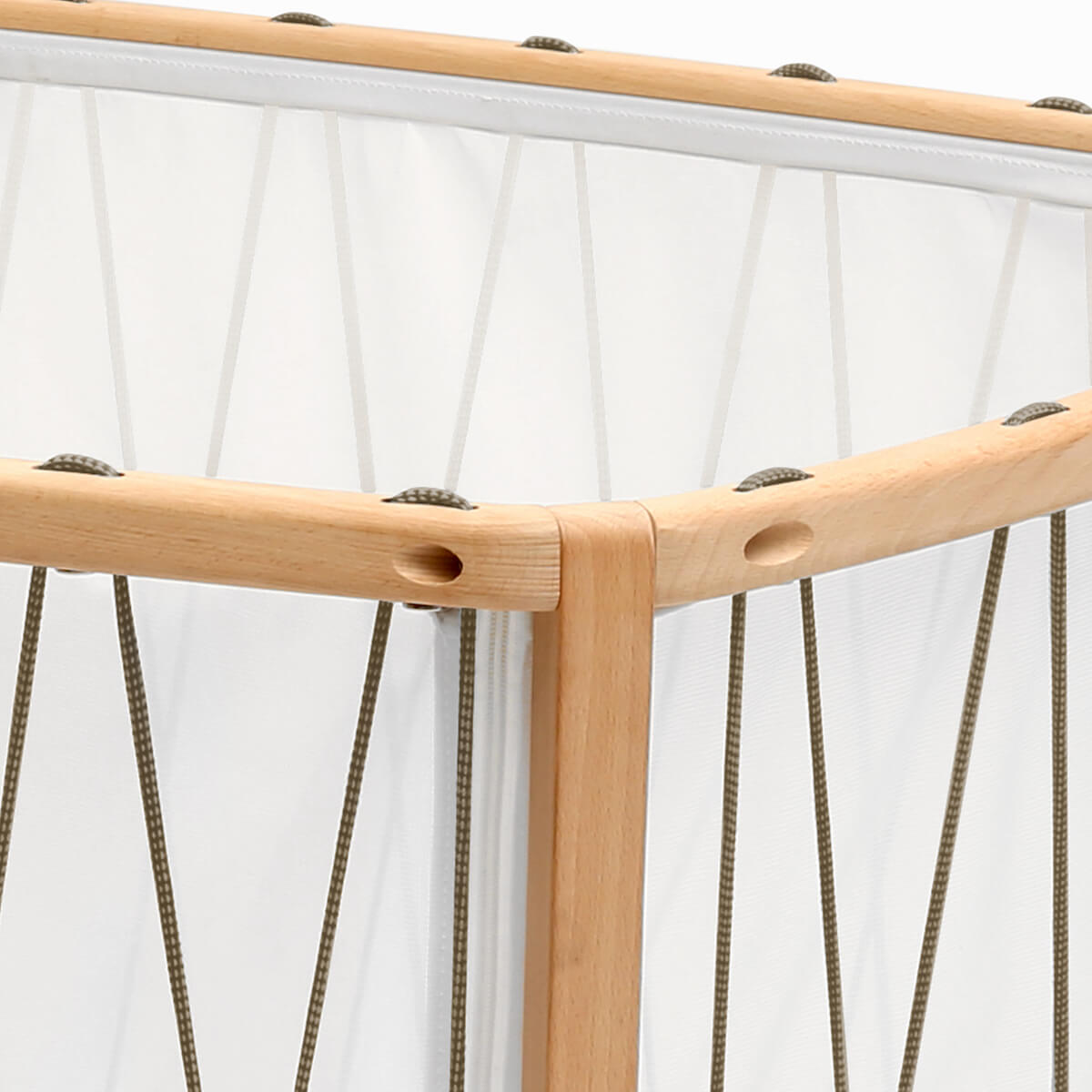 Babybett KIMI Kordel Hazelnut Charlie Crane