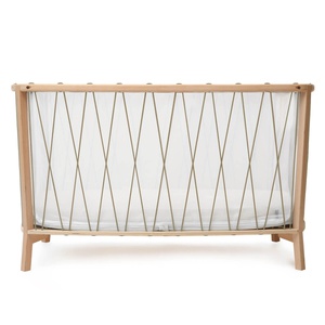 Babybett KIMI Kordel Hazelnut Charlie Crane