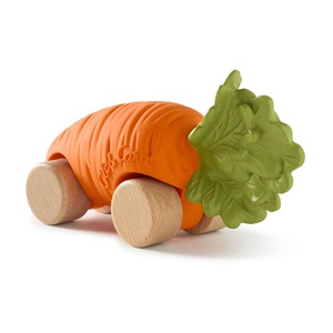 Babyspielzeug CATHY THE CARROT CAR Oli & Carol