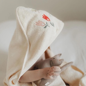 Badecape 85x85cm PETAL gestickt Terry Liebe April Harmonie