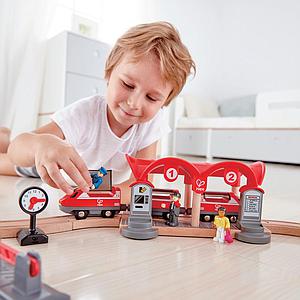 Bahn BUSY CITY RAIL Hape