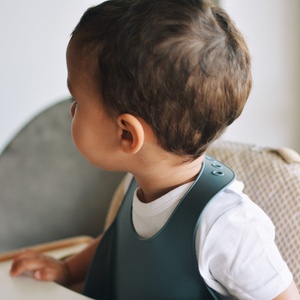 Bavoir silicone mineral 