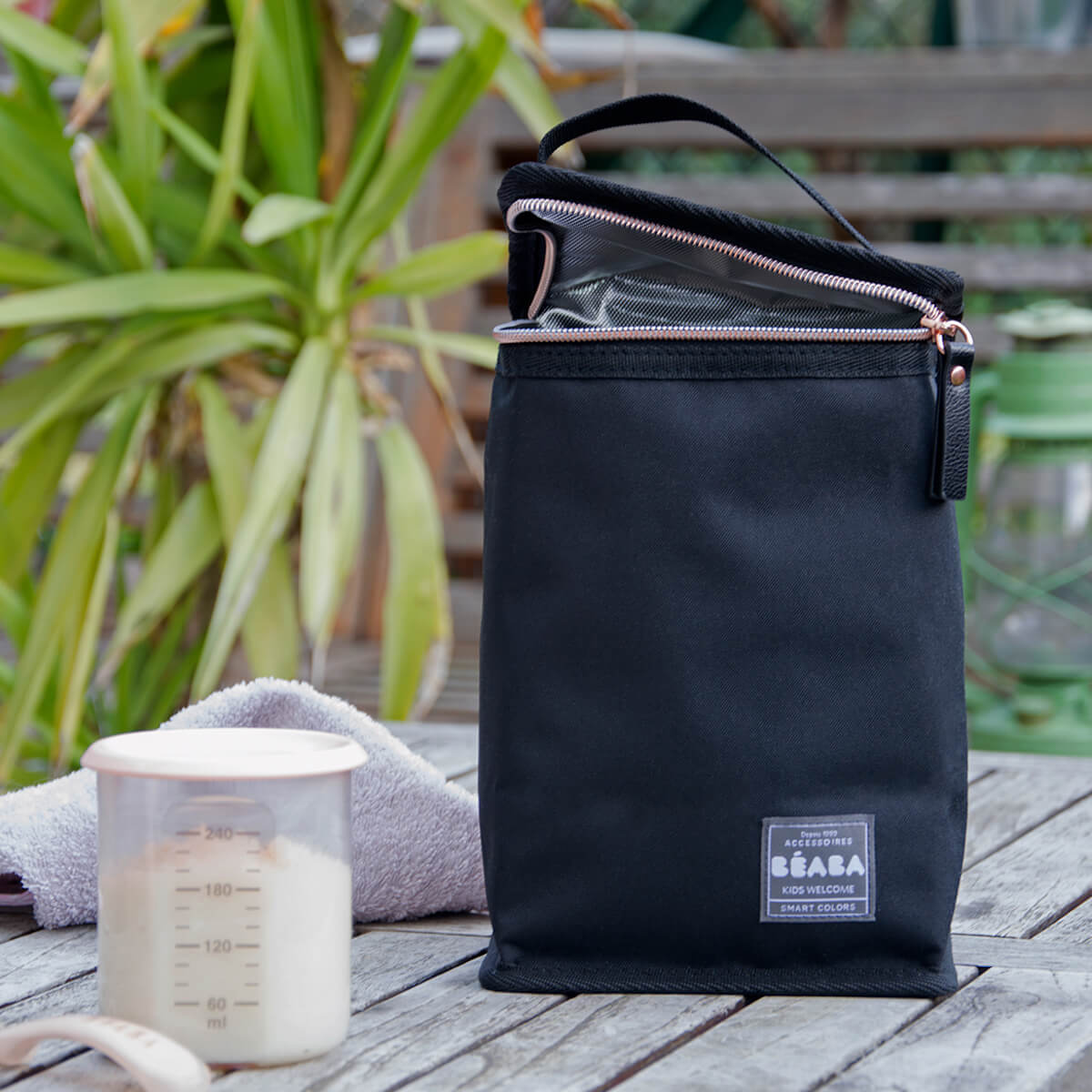 Beaba Isotherme Mahlzeitentasche black-rose gold 