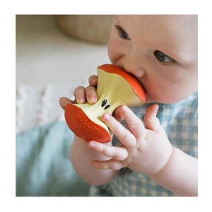 Beißspielzeug Pepa the Apple Oli and Carol