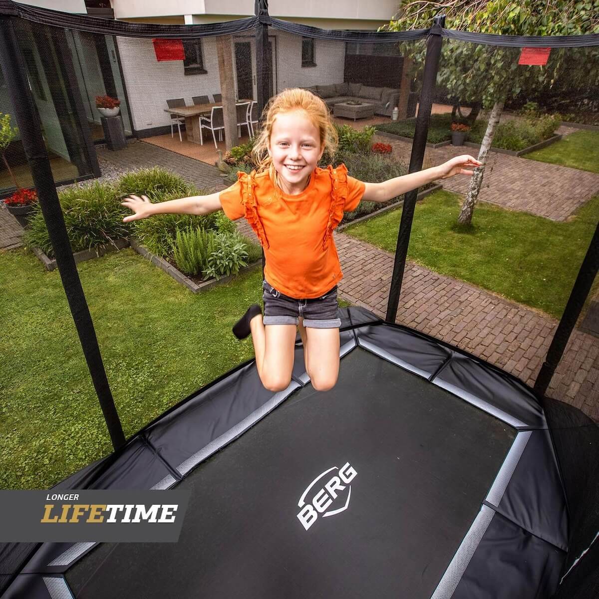 BERG Ultim Favorit Regular 280 Black + Safety Net Comfort Trampolin