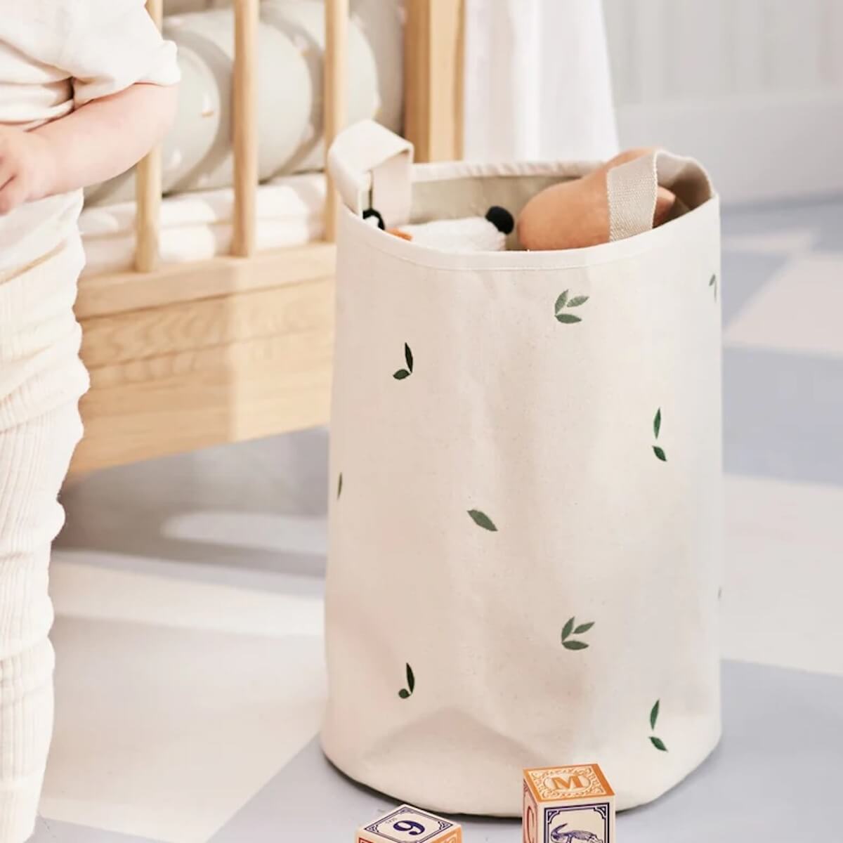 Bestickter Aufbewahrungskorb gross Dear April Leaves