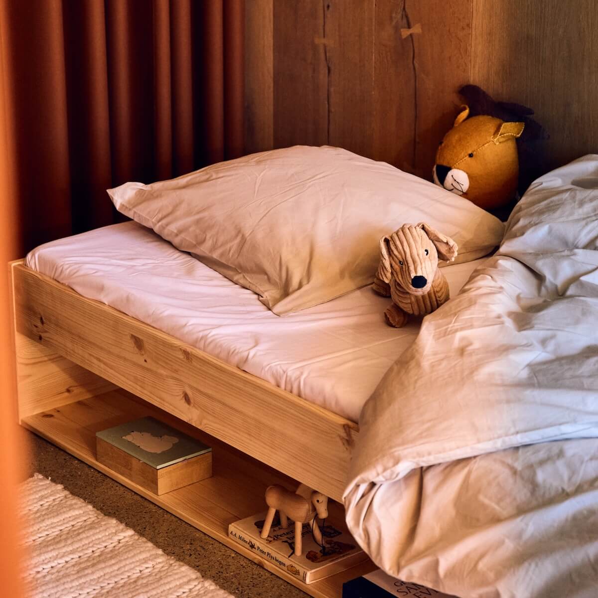 Bett mit Regal 90x200cm GROW Flexa pine