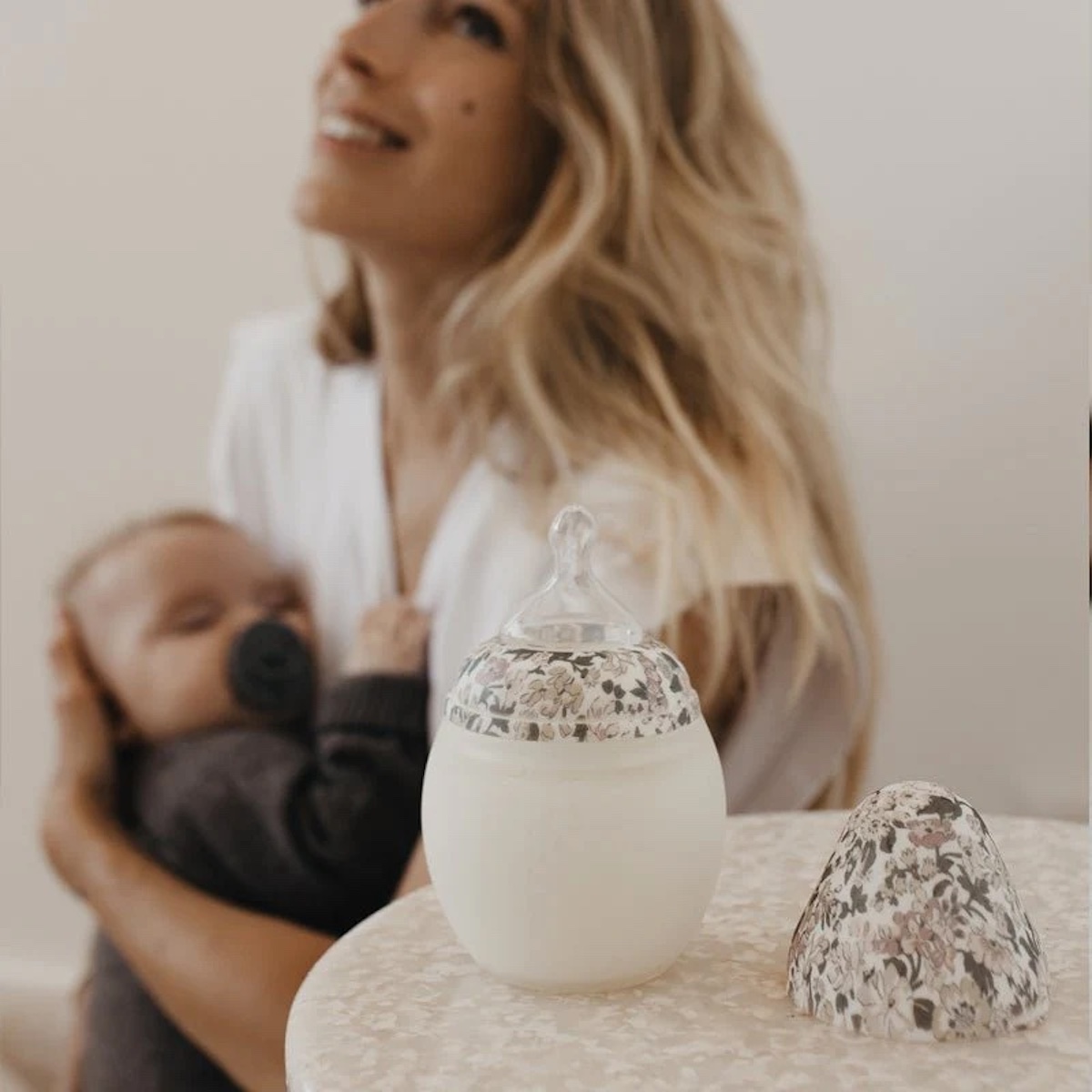 Biberón 150ml Elhée Honigtau rosa