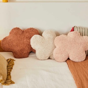 Bodenkissen 40x50cmCLOUDS Natürliche Lorena-Kanäle