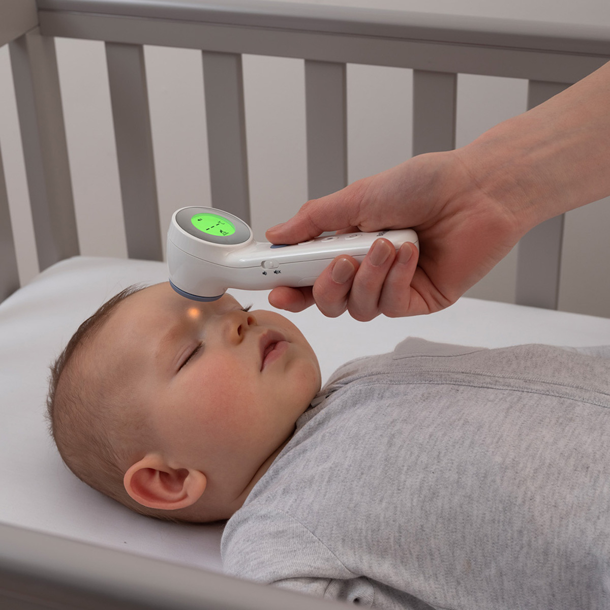 Braun NO TOUCH with Age Precision Thermometer