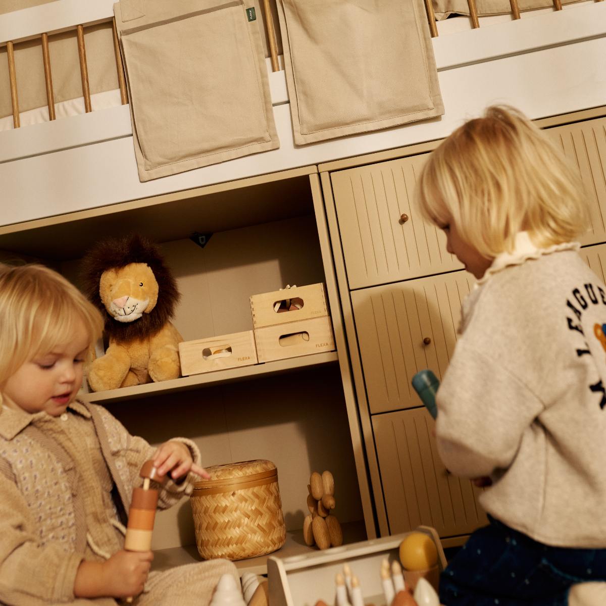 Bücherregal 1 Tablar SAGA Flexa Hafer hellgrau