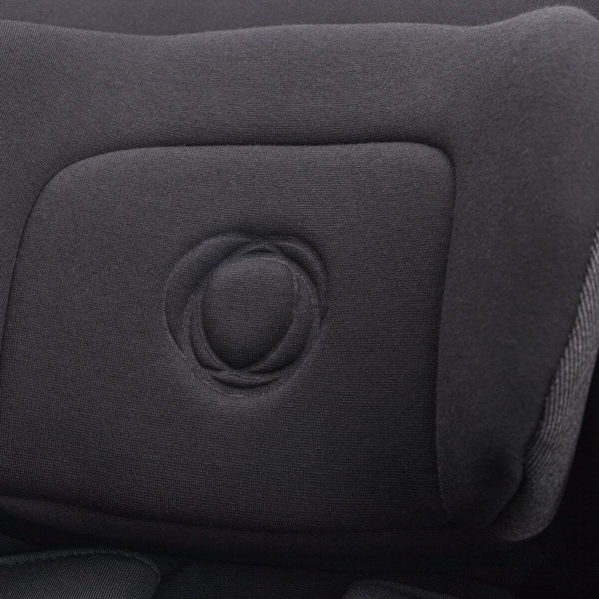 Bugaboo-Autositz Owl by Nuna black