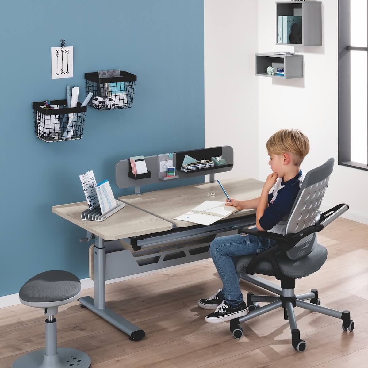 DIEGO GT Schreibtisch 130 x 70 cm, Nautische Eiche NB Platte, silberner Rahmen DIEGO Schreibtische Paidi Silber / Nautische Eiche