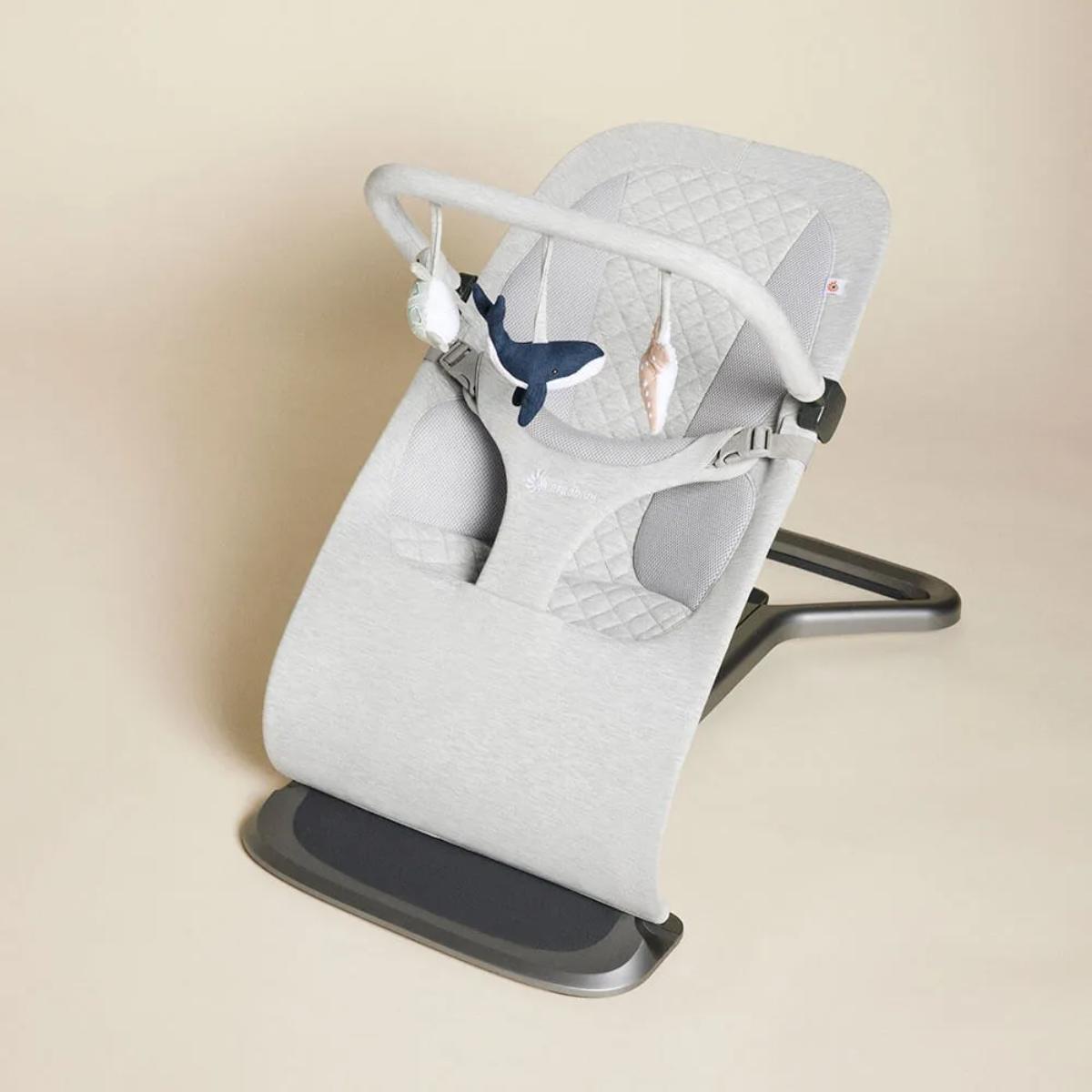 Ergobaby EVOLVE Spielbogen Grau