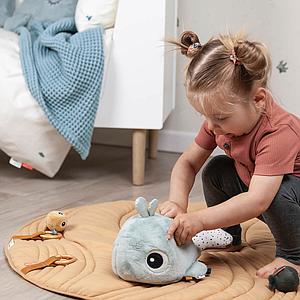 Erstes Spiel WALLY Done by Deer blue