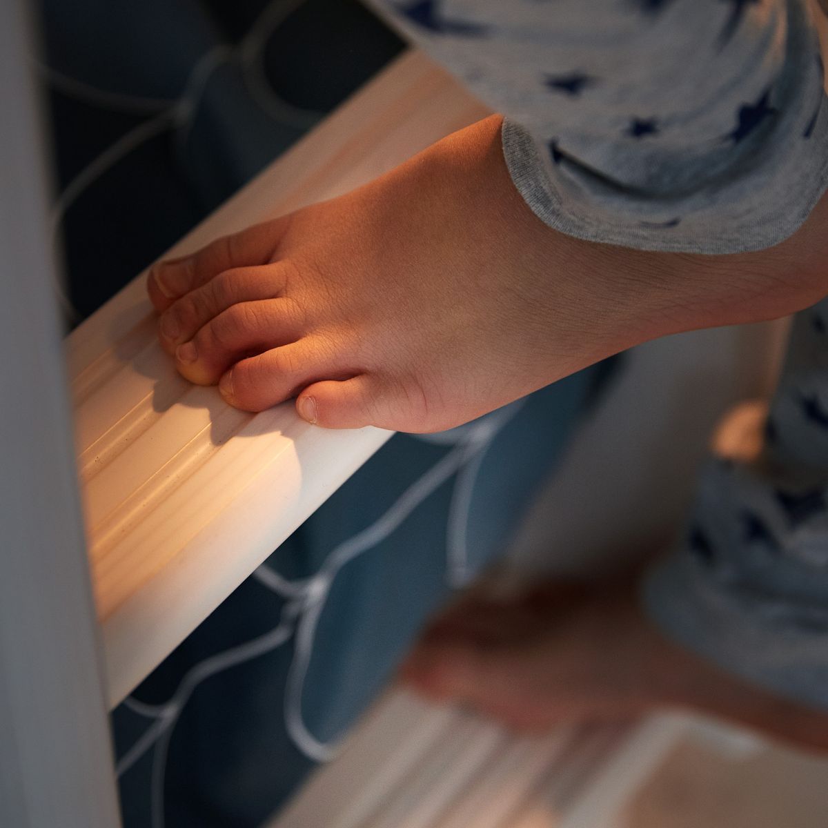 Etagenbett 90x200cm gerade Leiter + 2 Schubladen CLASSIC Flexa natur