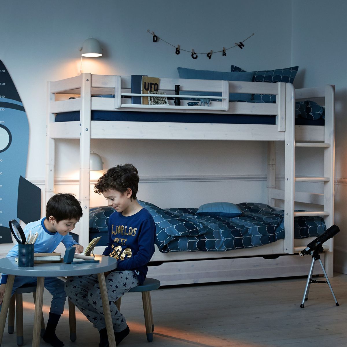 Etagenbett 90x200cm gerade Leiter + 2 Schubladen CLASSIC Flexa natur