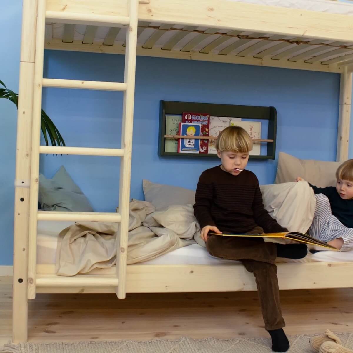 Etagenbett hoch 200x90cm gerade Leiter CLASSIC Flexa natural