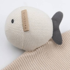 FISHES Strick-Schmusetuch Bamboom birch sand