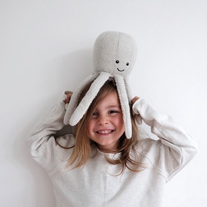 Flow Amsterdam Soft toy - Bluetooth Lautsprecher - Octopus Olly - grey - One size