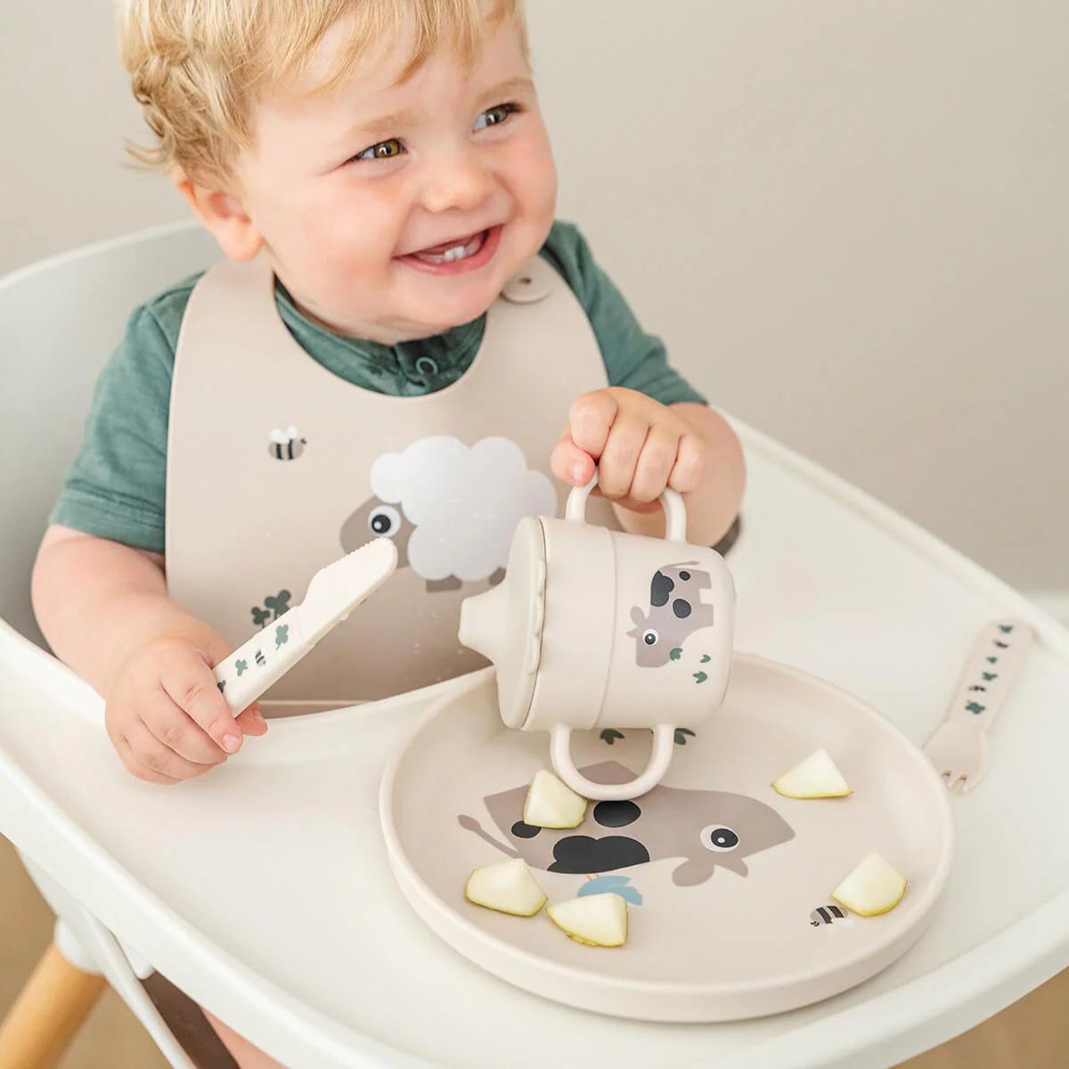 Foodie plate Tiny farm Done by deer Sand