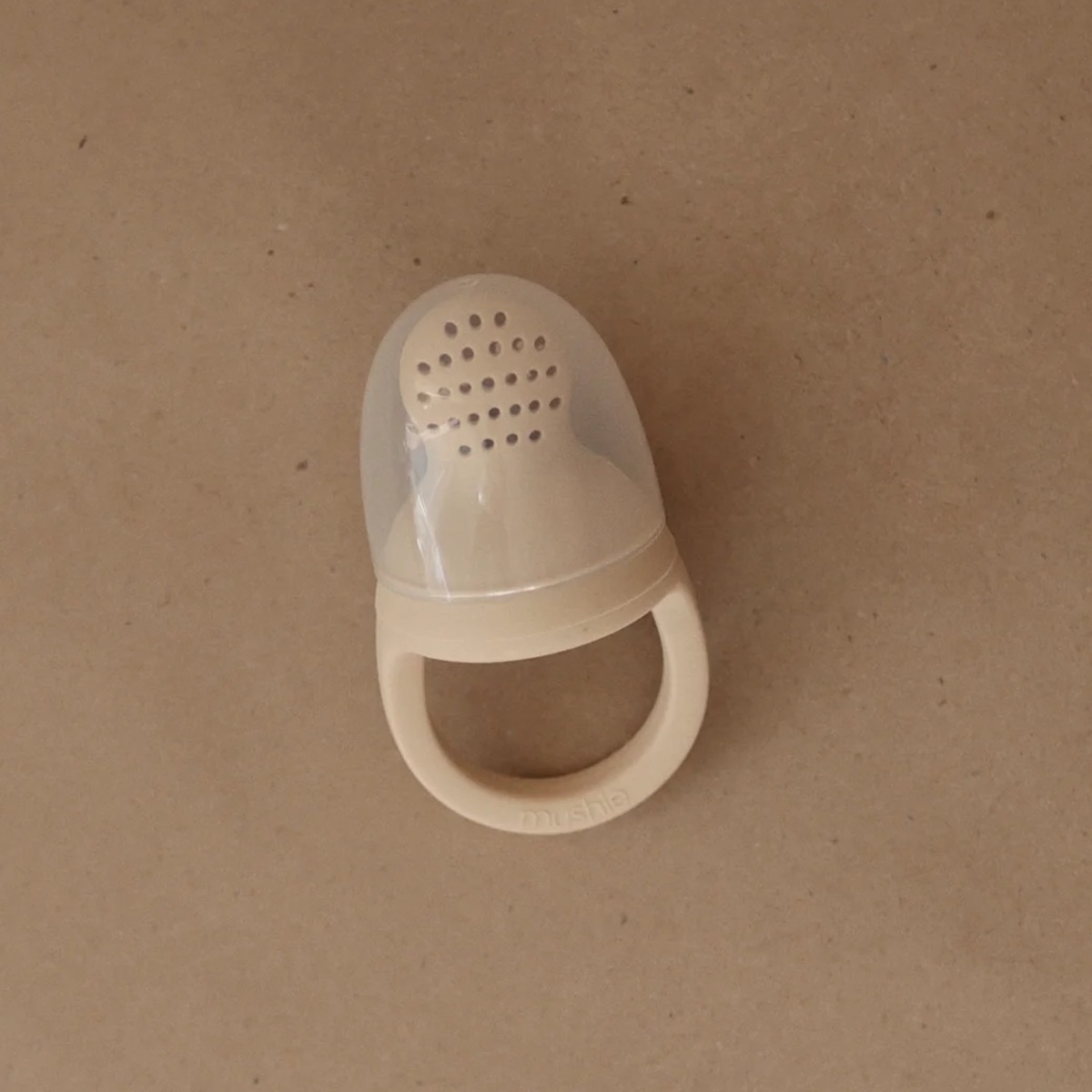 Fresh Food Feeder Silikon 2pc Mushie Shifting Sands 