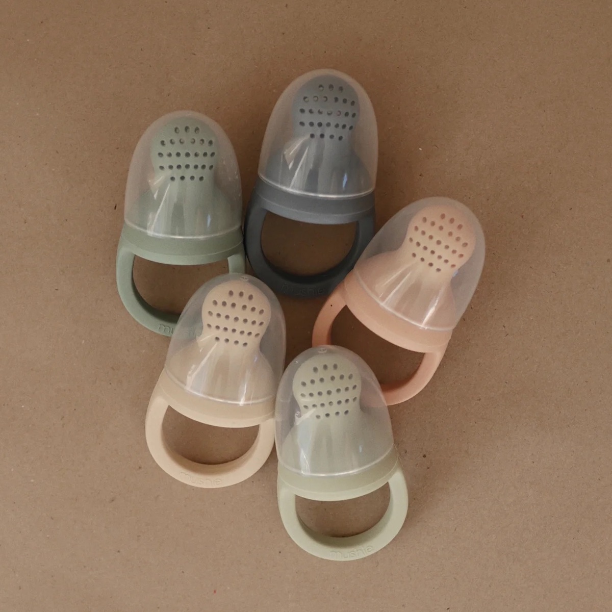 Frischfutterautomat Silikon 2tlg. Mushie Salbei      