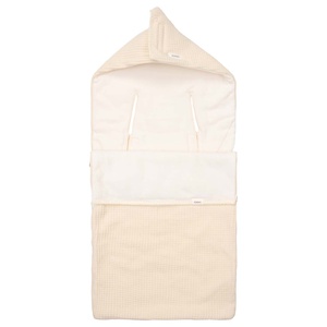 Fußsack für Autositz 0+ 3-5 Punkte Malaga Koeka warm white