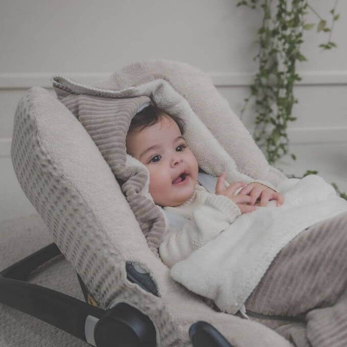 Fußsack für Autositz 0+ 3/5 Punkte teddy Vik Koeka