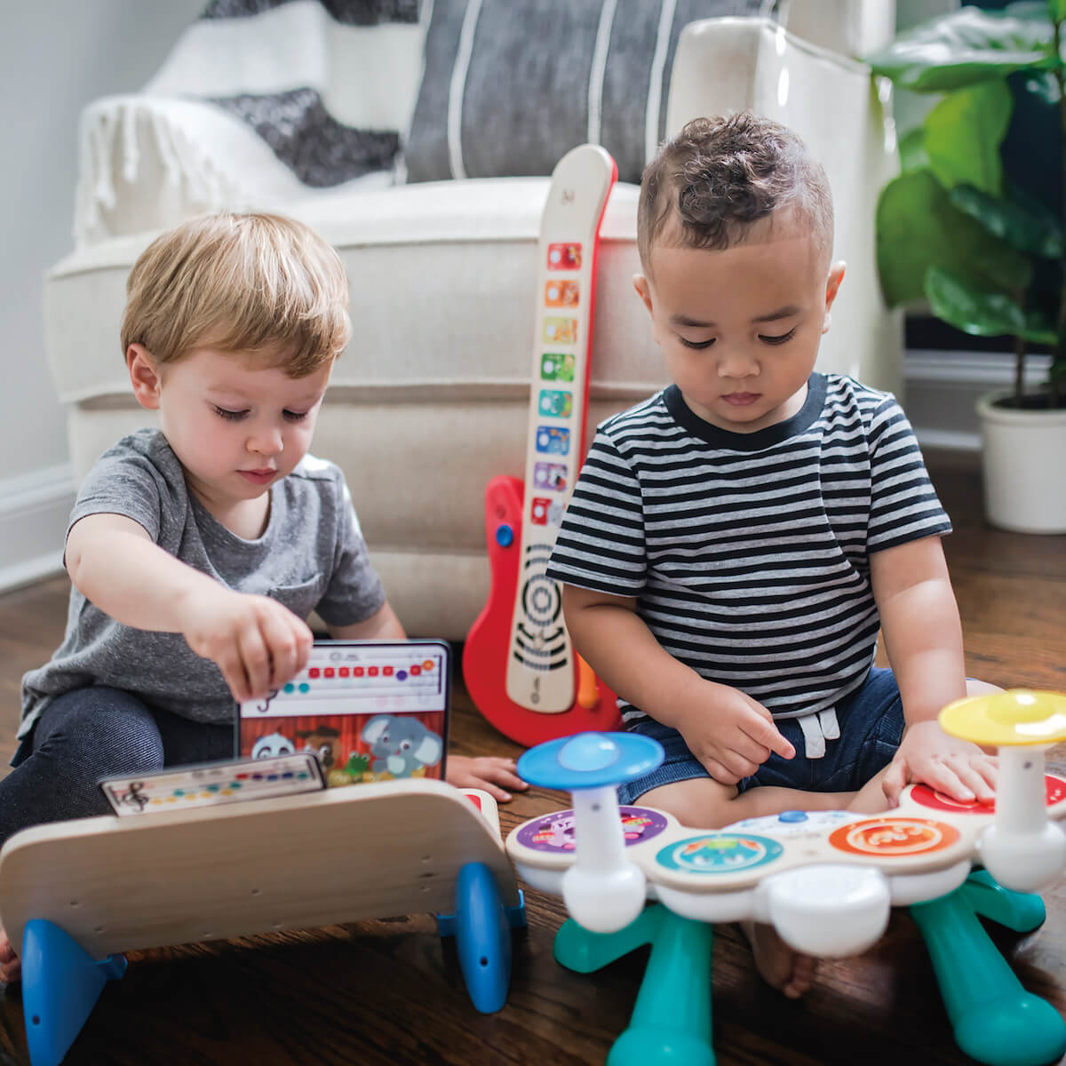 Gemeinsam im Einklang Klavier BABY EINSTEIN Hape