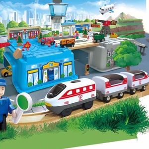 Großstadtlandschaft Eisenbahn in Aufbewahrungsbox Hape