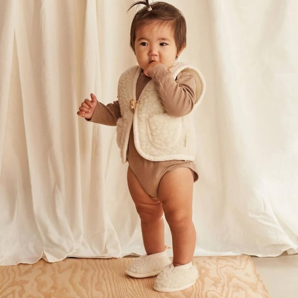 Hausschuhe aus Merinowolle 3-6M Binibamba milk