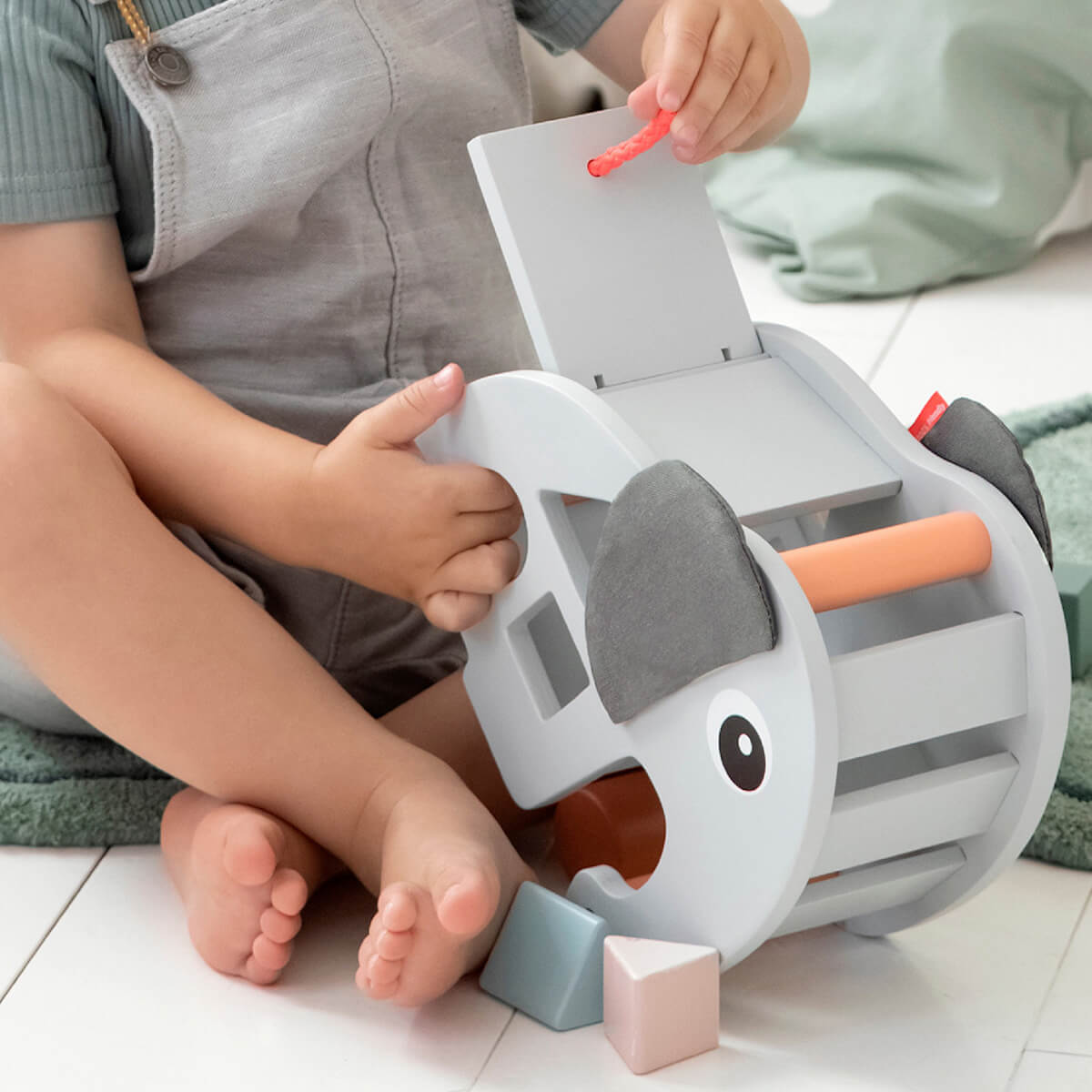 Holz-Elefant Sortierbox- Elphee Erledigt von Deer