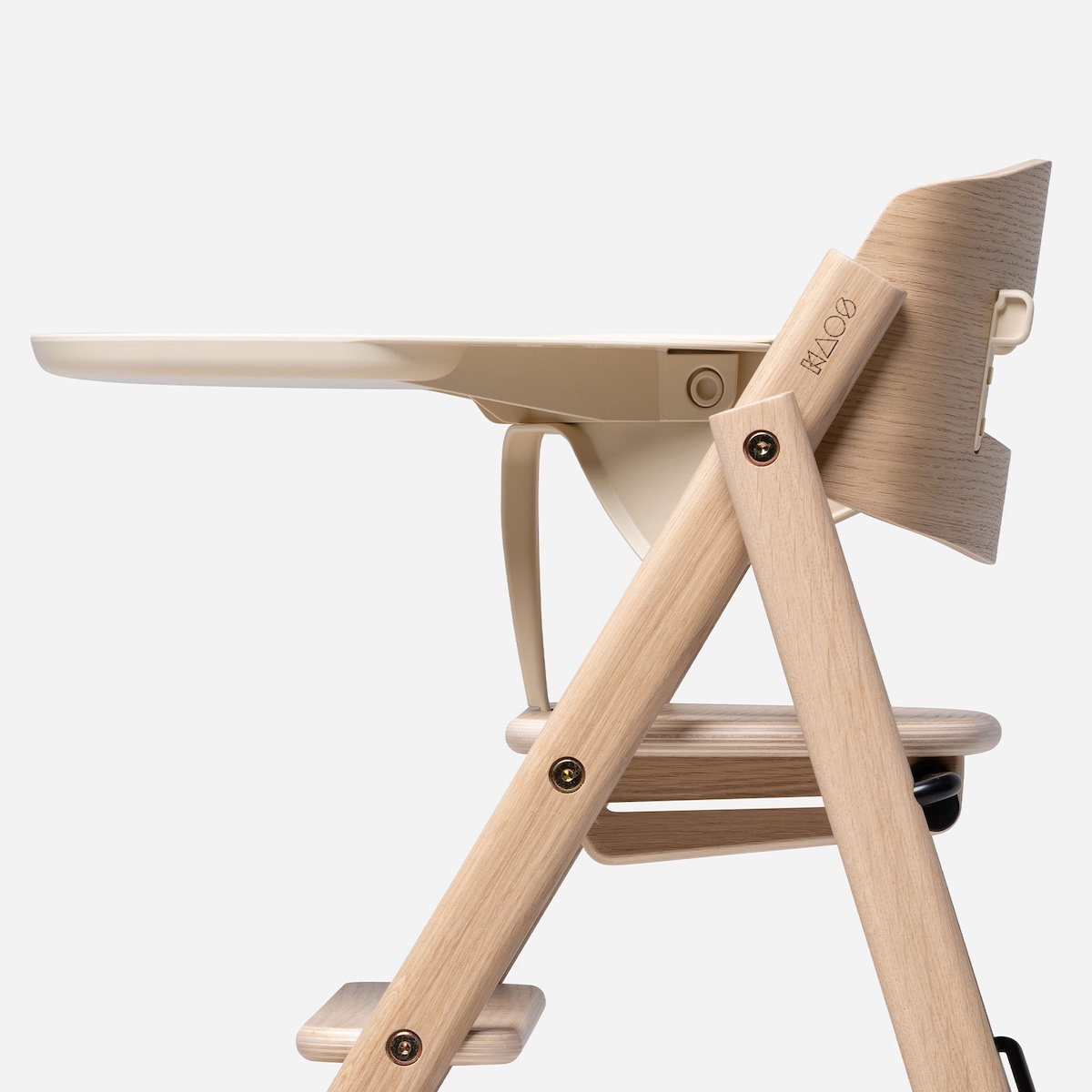 KAOS Klapp Tablett aus recyceltem Kunststoff in Elfenbein