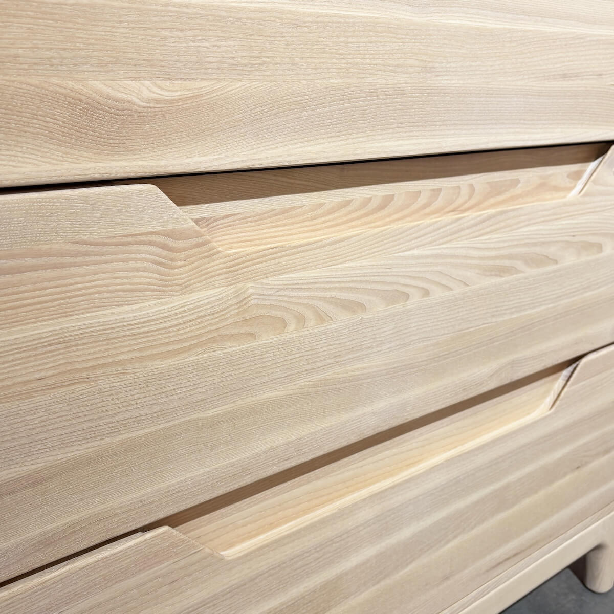 KERA Babyzimmer-Set aus Eschenholz