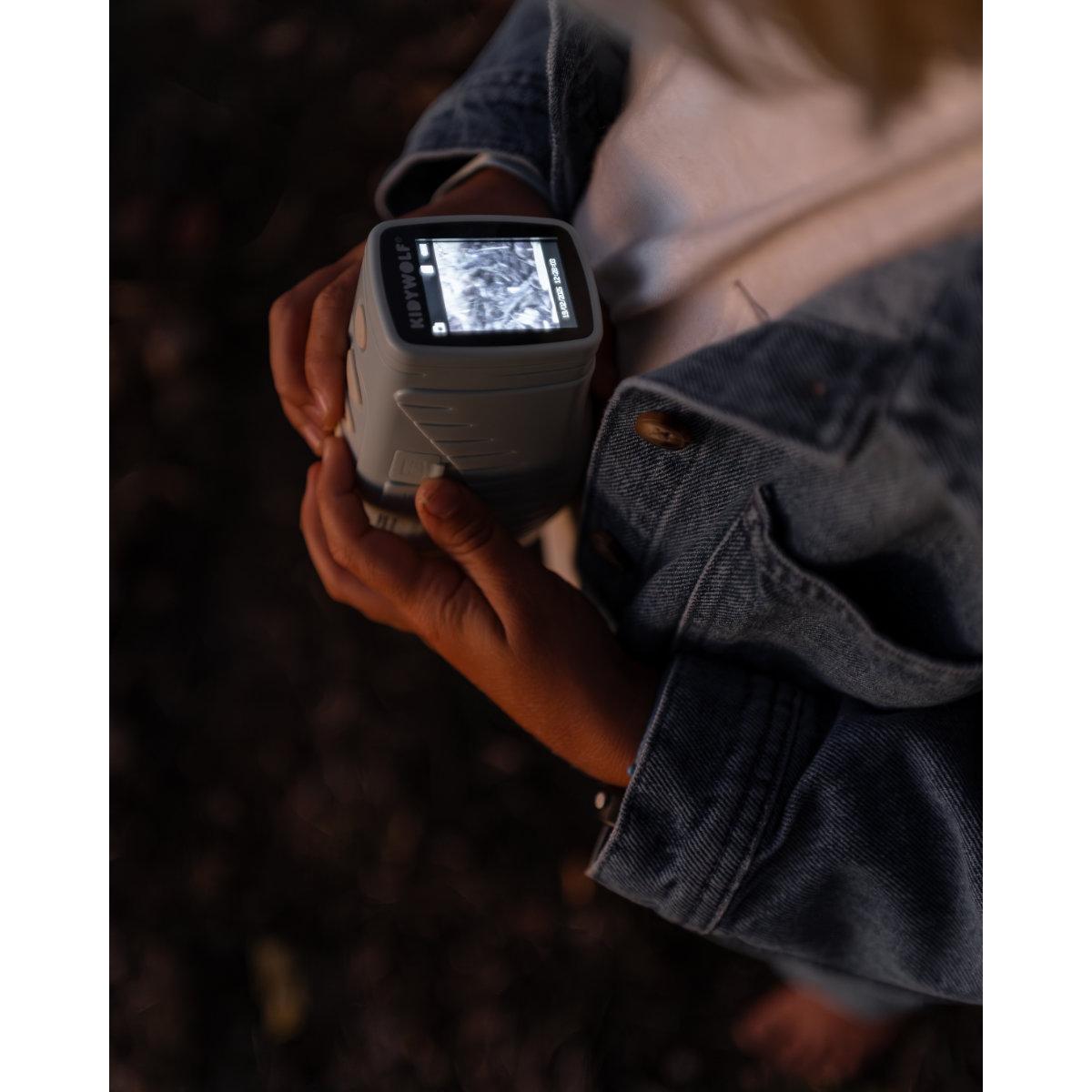 Kidyvision night vision monocular camera (70m) photo function color/IR screen micro SD slot rechargeable battery Kidywolf