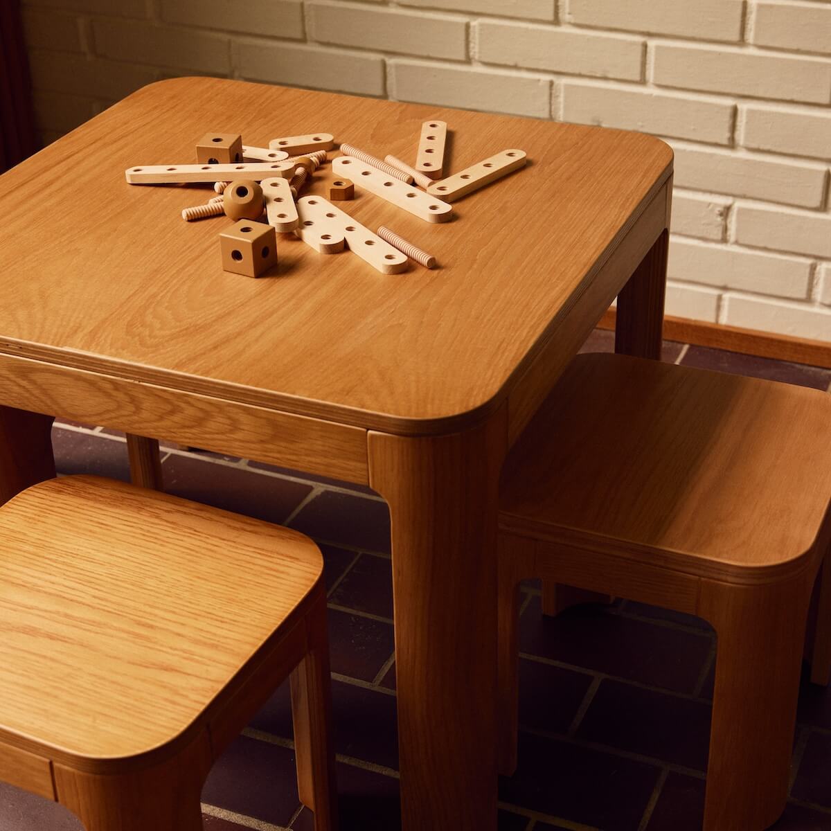 Kindertisch klein NOVA Flexa oak veneer plywood