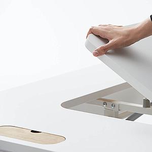 Kippbarer Kinderschreibtisch middle up MOBY Flexa weiß