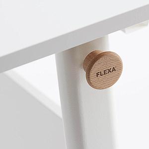 Kippbarer Kinderschreibtisch middle up MOBY Flexa weiß