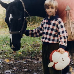 Kissen Apfel 30x30cm Lorena Canals