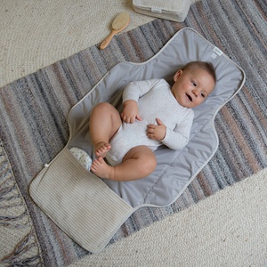 Klappbare Wickelauflage VIK Koeka sand SEPT-2021