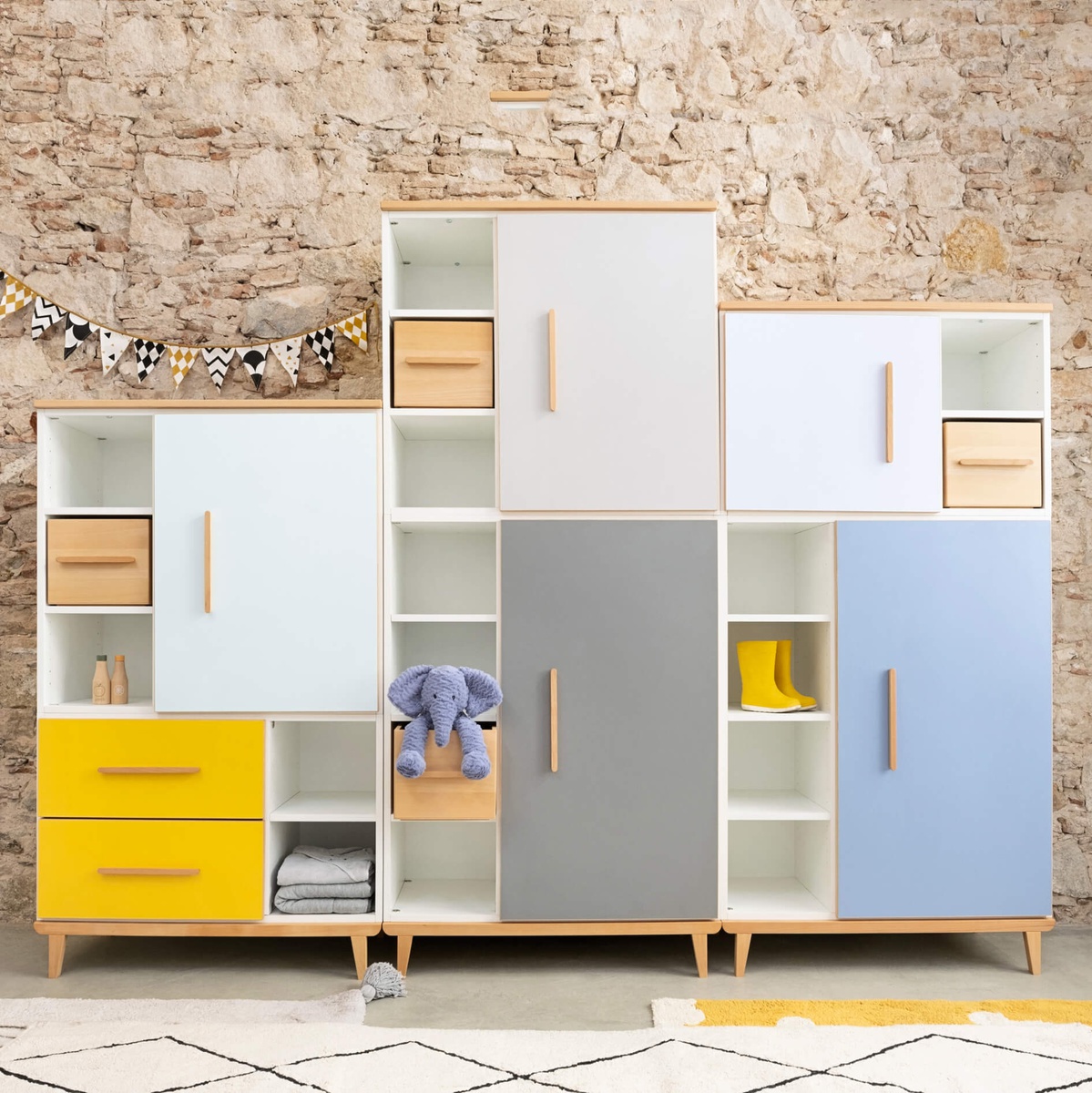 Kleiderschrank 173 cm 2-türig NADO Retro Buche sky blue