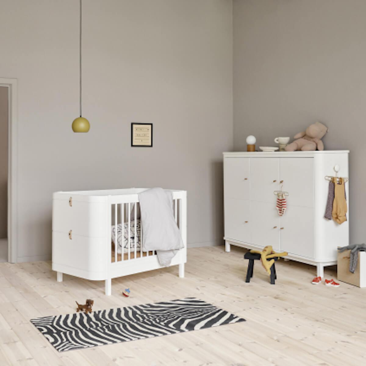 Kleiderschrank Multi-Speicherplatz 3 Türen WOOD Oliver Furniture weiß