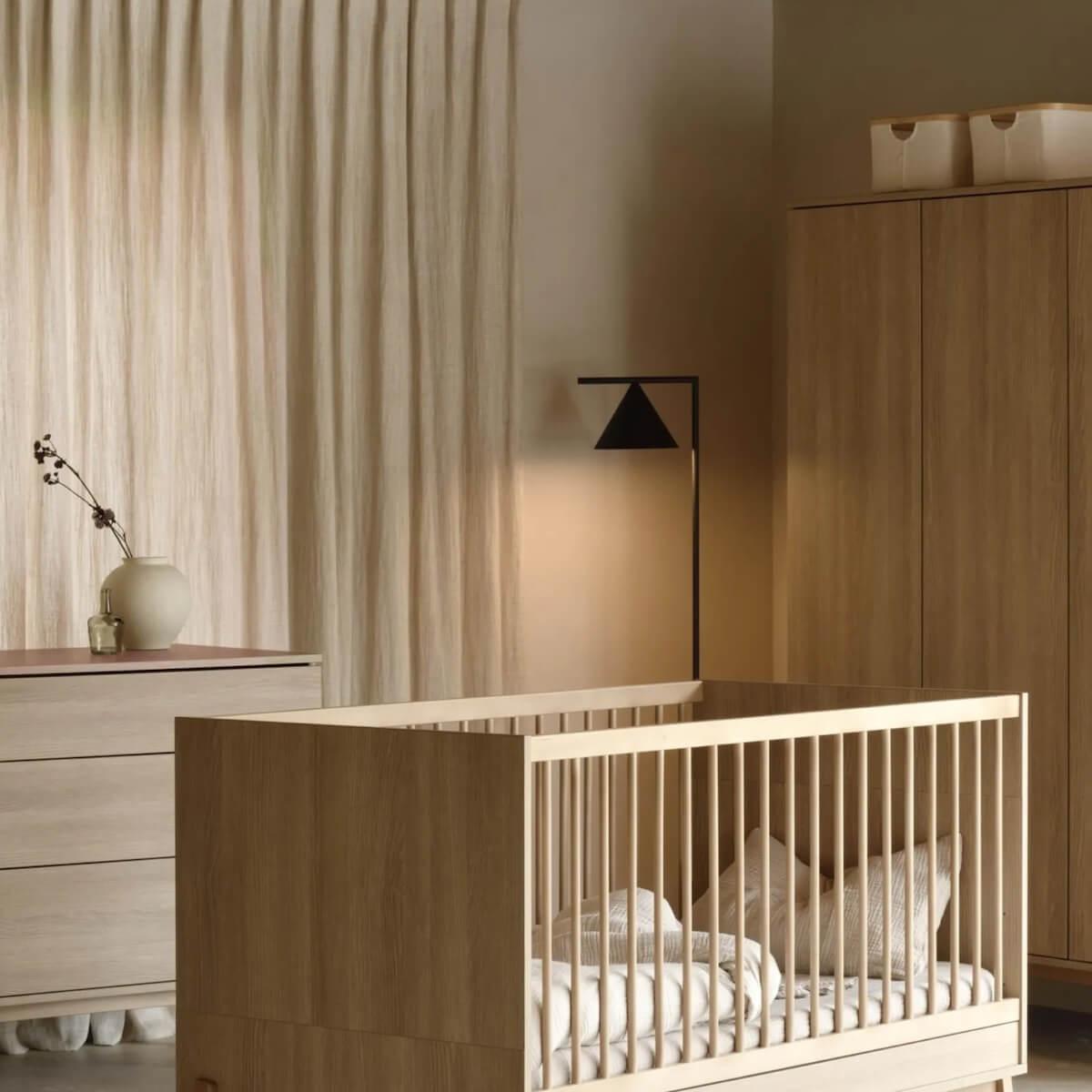 Kleiderschrank XL ASHI Quax honigfarben Esche