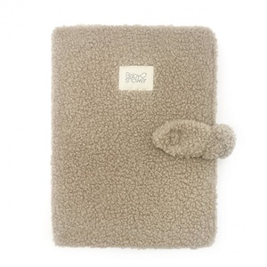 KNOT Babyshower latte doodle - Schutz für das Gesundheitsbuch